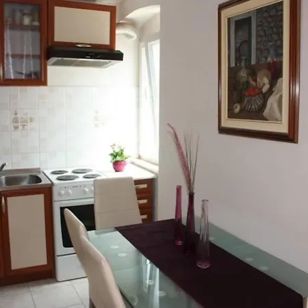 Apartment Violet *